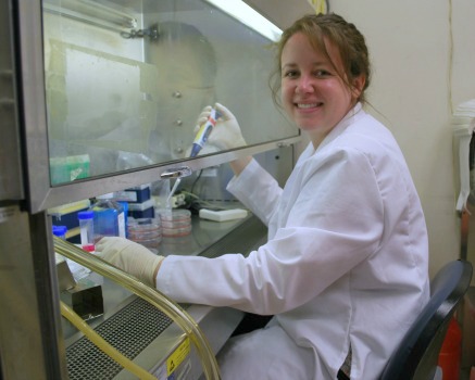 Meagan Vogt in the lab